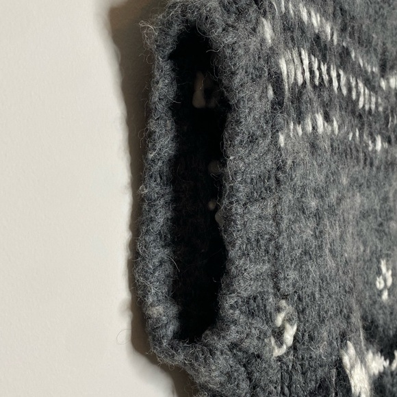 Mossimo Sweater Vest Size M Black Grey Wool Y2K Tribal Western Cozy Layer Boho - Picture 9 of 16